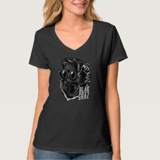 Blakgraz Steampunk Hat and Goggles T-Shirt