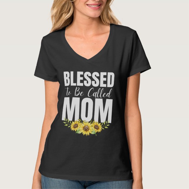 Blessed To Be Called Mom Women Floral Cute Mothers T-Shirt (Front)