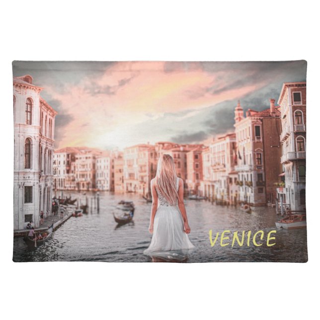 Blondie In Romantic Venice        Cloth Placemat (Front)