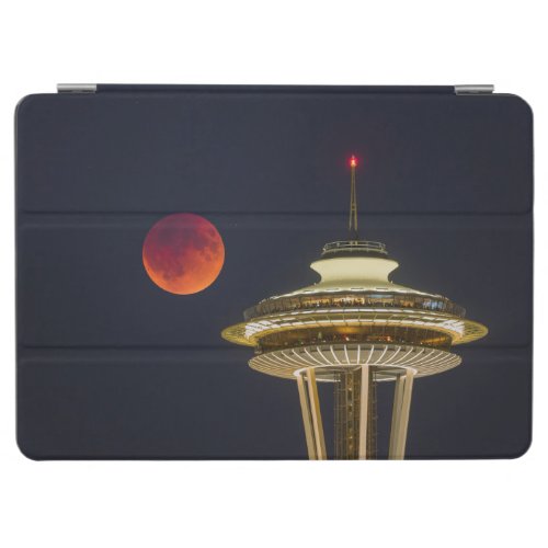 Blood Moon  Seattle Space Needle iPad Air Cover
