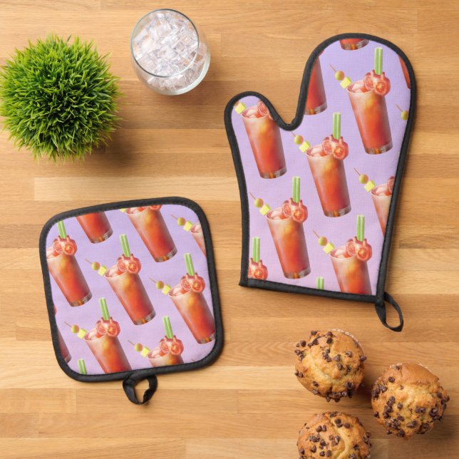Bloody Mary Pattern: Surreal Tomato Repeat Art Oven Mitt & Pot Holder Set (Top Down)