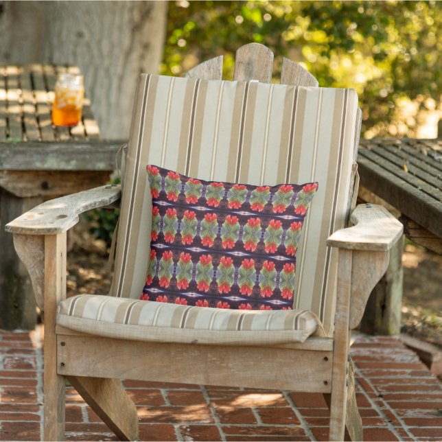 Blooming Agave Pattern Outdoor Pillow (Chair)