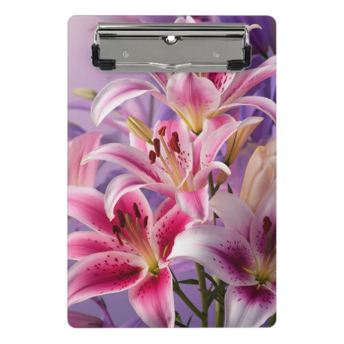 BLOOMING ELEGANCE A CINEMATIC FLORAL SHOWCASE MINI CLIPBOARD