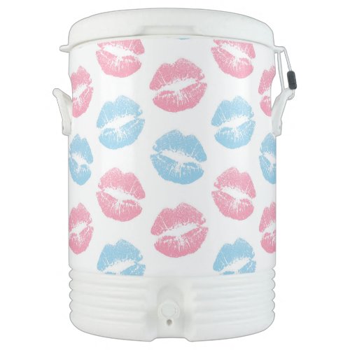 Blue and Pink Lips Pattern Lipstick Kiss Beverage Cooler