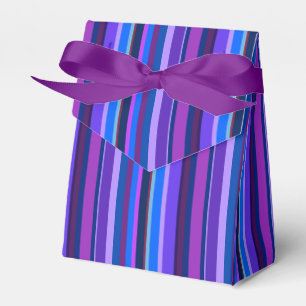 Blue and purple vertical stripes favor boxes