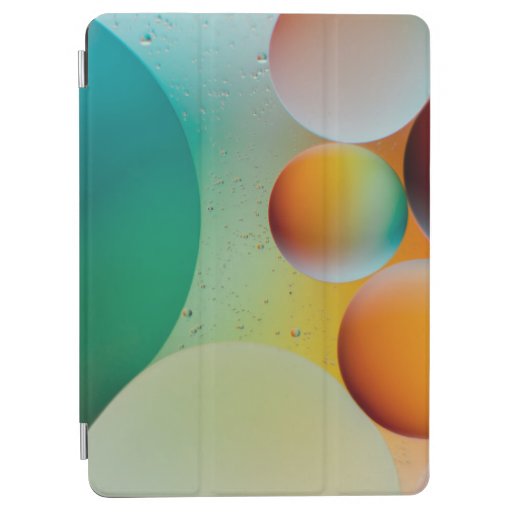 BLUE AND WHITE BALLOONS ON WHITE SURFACE iPad AIR COVER
