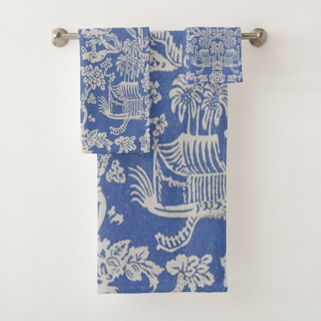 Blue and White Chinoiserie Oriental 3 Piece Luxury Bath Towel Set (Insitu)