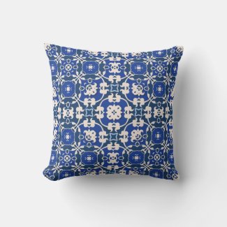 Blue and White Classic Elegant Damask Pattern  Outdoor Pillow