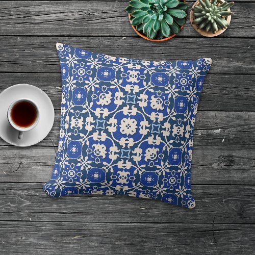 Blue and White Classic Elegant Damask Pattern  Outdoor Pillow