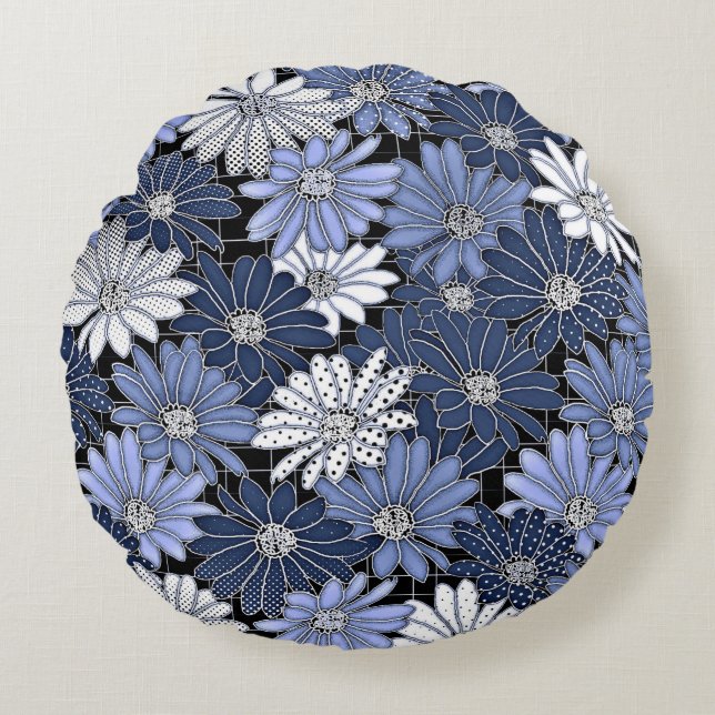 Blue and White Daisy Pattern Round Pillow (Front)