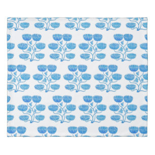 blue and white duvet cover bederoom decor
