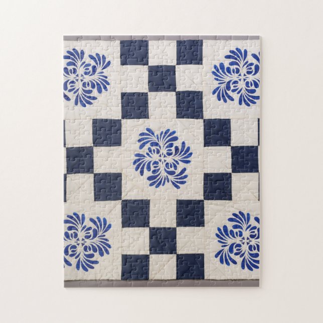 Blue and white quilt jigsaw puzzle (Vertical)