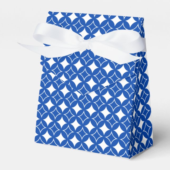 Blue and white shippo pattern favor boxes (Front Side)