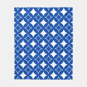 Blue and white shippo pattern fleece blanket