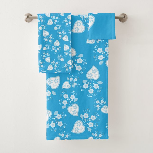 Blue blossom heart with flowers pattern bath towel set (Insitu)