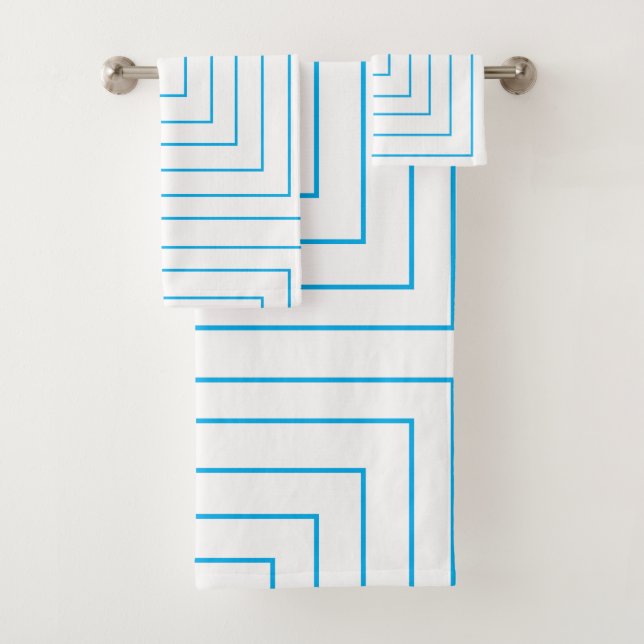Blue Concentric Square Geometric  Bath Towel Set (Insitu)