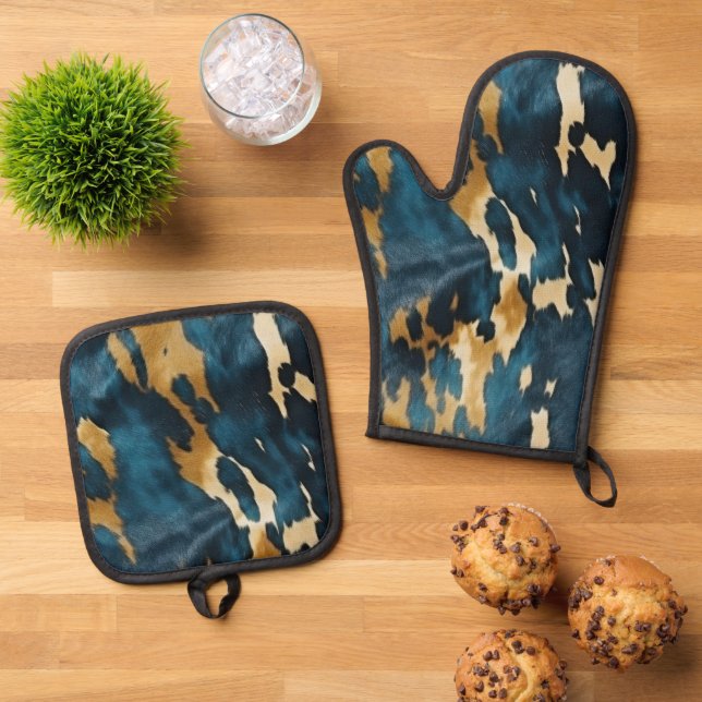Blue Cream Western Cowhide  Oven Mitt & Pot Holder Set (Top Down)