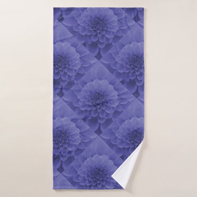 Blue Dahlia Bath Towel (Bath Towel)