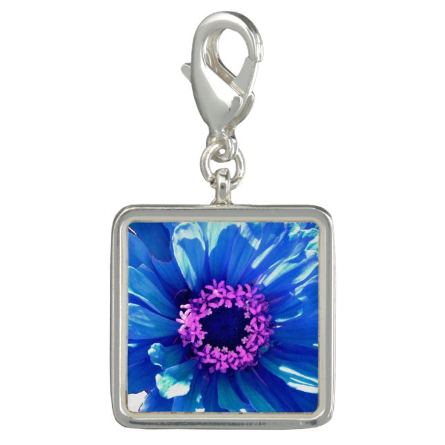 Blue Daisy Charm (Front)
