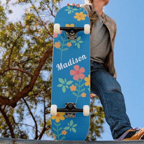 Blue Daisy Vintage Bouquet Pattern Skateboard