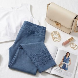 Blue Denim look Floral Texture Capri Leggings