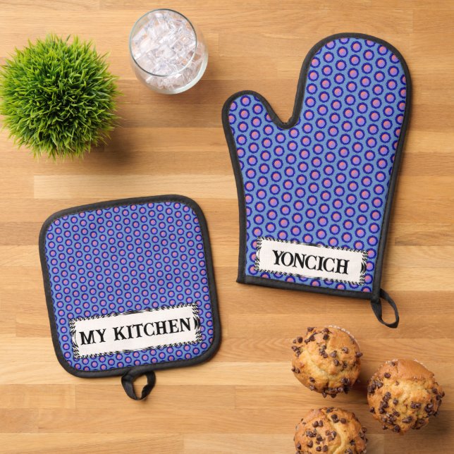 Blue Disc Ribbon by Kenneth Yoncich Oven Mitt & Pot Holder Set (Top Down)