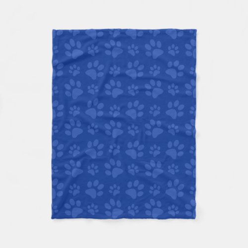 Blue dog paw print pattern fleece blanket