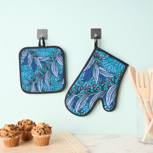 Blue Floral Antique Boho Modern Oven Mitt & Pot Holder Set (Insitu(Hanging))