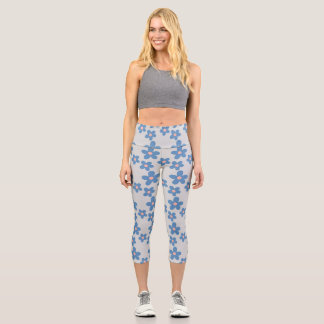 Blue Floral Daisy Pattern Women’s Activewear Capri Leggings