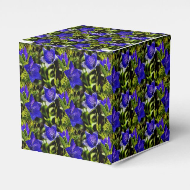 Blue Flowers Nature Pattern       Favor Boxes (Front Side)