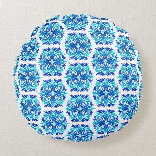 Blue Flowers Pattern Of Flowers Floral Pattern Round Pillow