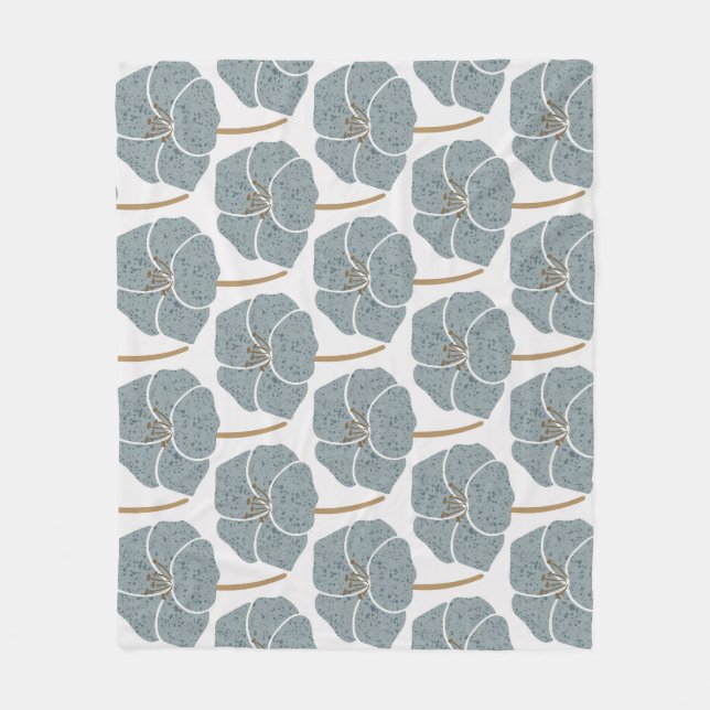 Blue Geranium Flowers Romantic Pattern. Fleece Blanket (Front)