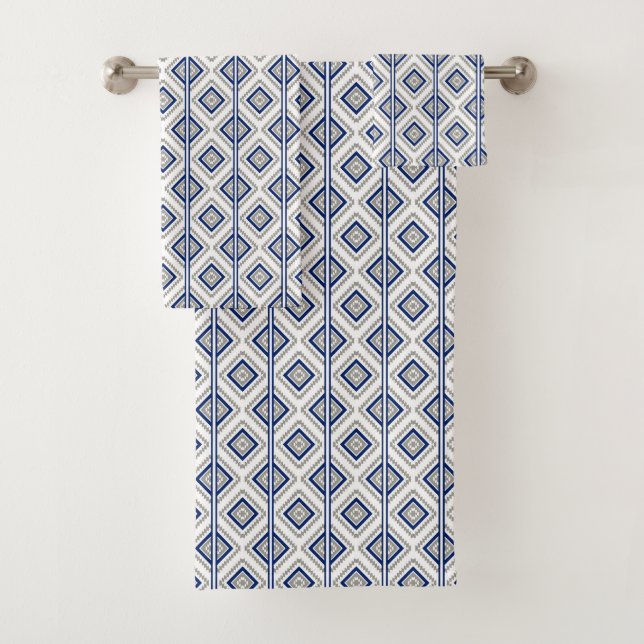 blue gray aztec pattern tiled bath towel set (Insitu)