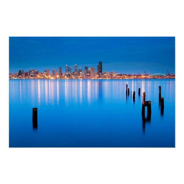 Blue hour view of downtown Seattle Poster (Front)