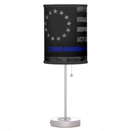 BLUE LINE VINTAGE BETSY ROSS AMERICAN FLAG TABLE LAMP