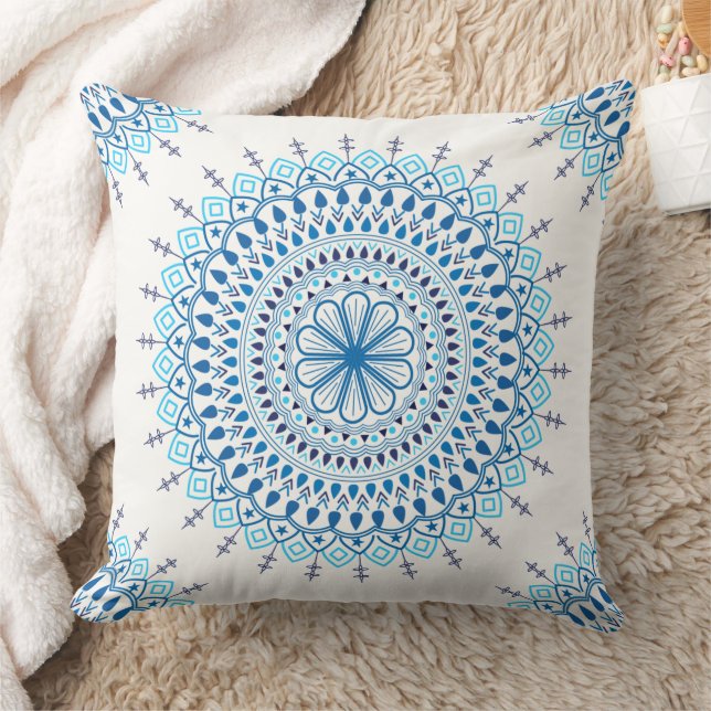 Blue mandala throw pillow (Blanket)
