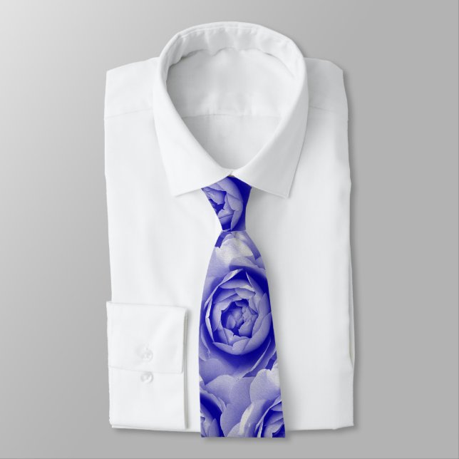 blue neck tie (Tied)