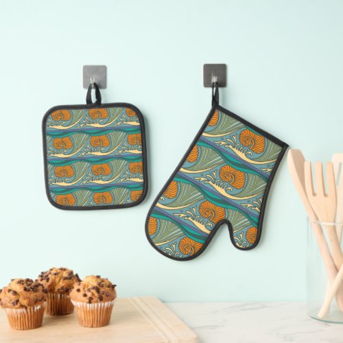 Blue Ocean Waves Nautilus Seashell Pattern Nouveau Oven Mitt  Pot Holder Set