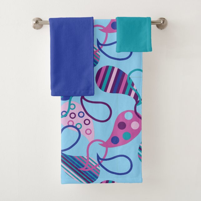 Blue Paisley  Bath Towel Set (Insitu)