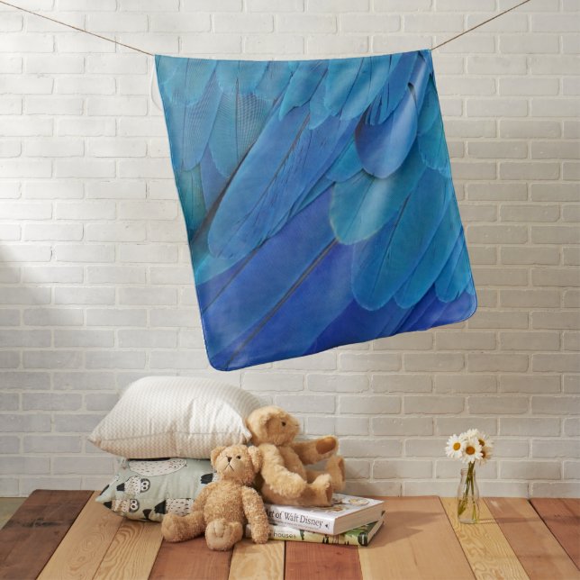 Blue parrot feather pattern baby blanket (In Situ)