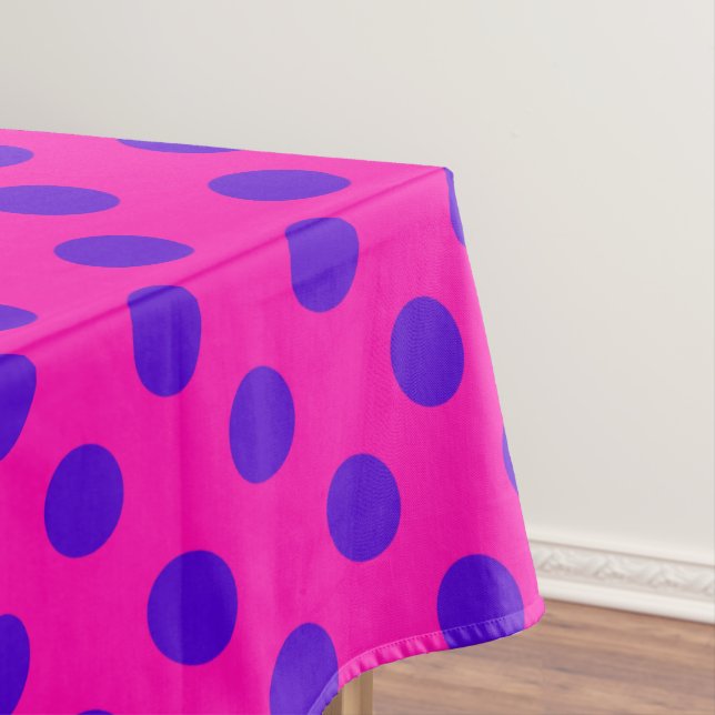 Blue polka dots on fuchsia tablecloth (In Situ)
