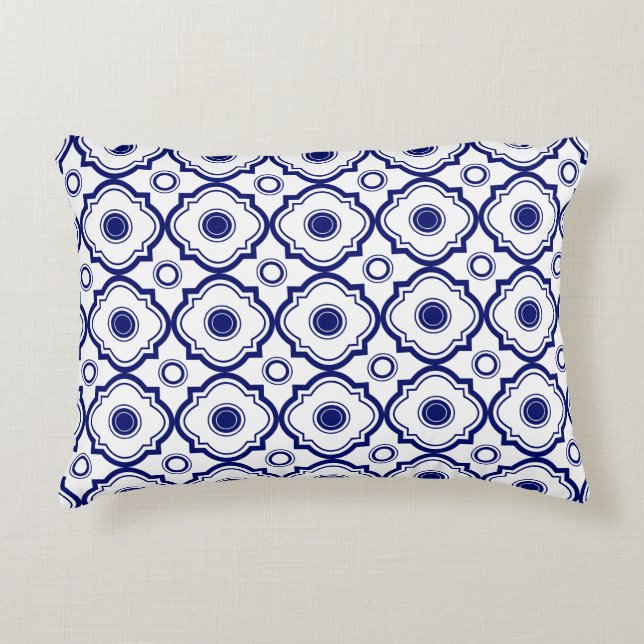 Blue Quatrefoil Decorative Pillow (Front)