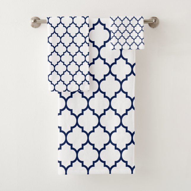 Blue quatrefoil pattern on white bath towel set (Insitu)