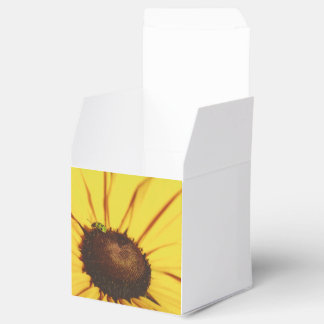 Blue Ridge Black-Eyed Susan Favor Boxes