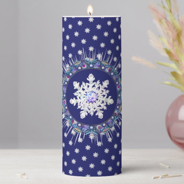 Blue rosace & snowflake pillar candle (In Situ)