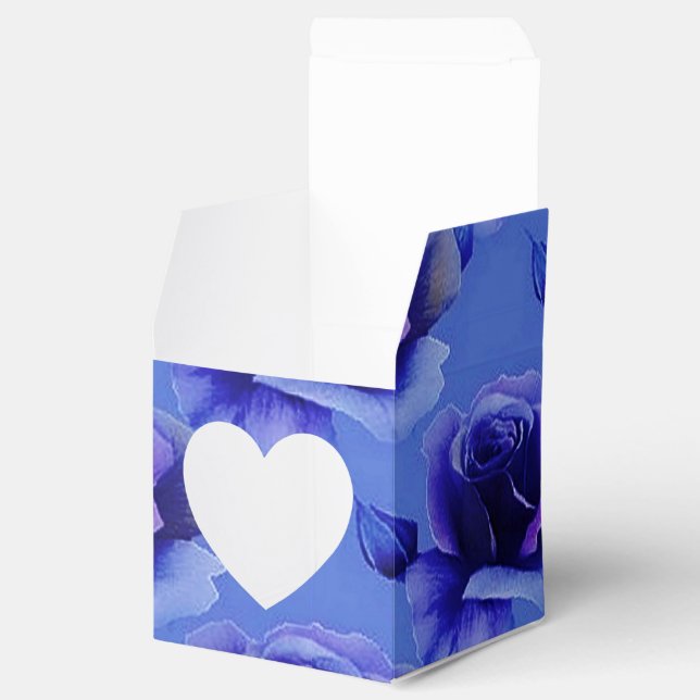 Blue Roses Floral Pattern Heart Favor Box (Opened)
