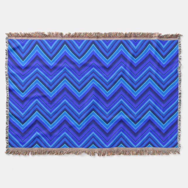 Blue stripes zigzag pattern throw blanket (Front)