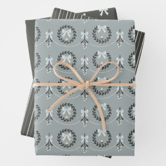 Blue Victorian Mistletoe and Wreath Gift Wrap