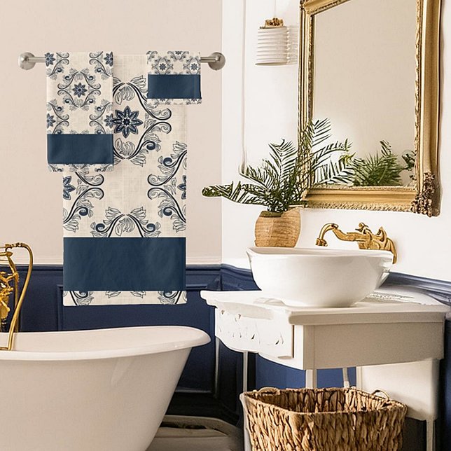Blue vintage pattern bath towel set (Creator Uploaded)