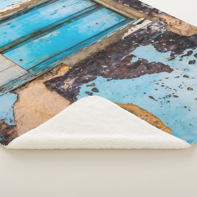 Blue wall and door sherpa blanket (3/4)